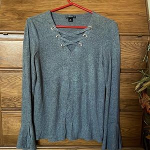 B Wear Sweater size M